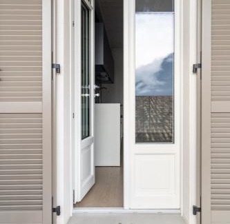 Zorzino Apartment | Casa Gina with private pool and lake view