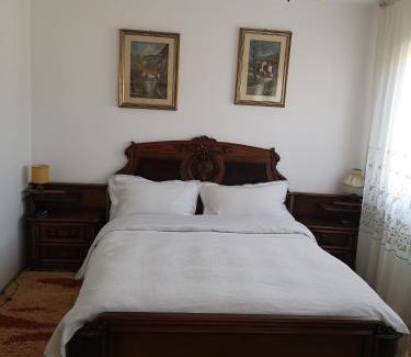 Vama House | Casa Gotika