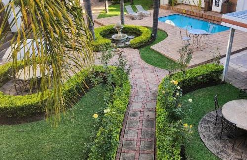 Brits Bed & Breakfast | Casa Grande Guest Lodge