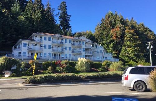 Regional District of Nanaimo Hotel | Casa Grande Inn