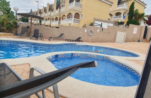 Castillo de Montemar House | Casa Horadada