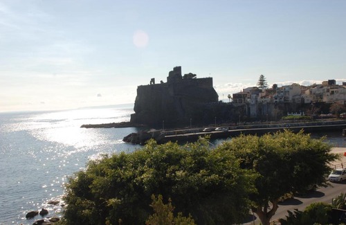 Aci Castello Apartment | Casa Il Delfino