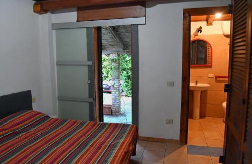 Sabaudia House | casa immersa nel verde