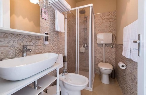 Santo Stefano di Camastra House | Casa Dolce Casa - Guest House - "Romantic" Room on the Via delle Ceramiche