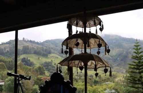 Salento House | Casa Izhallari con Espectacular Vista al Camino Nacional y Excelente Ubicación