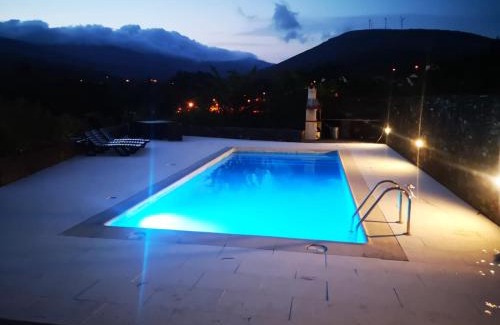 Castanheira de Pera Villa | Casa Kika e Noelle