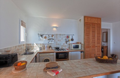 Porticciolo Apartment | Casa l'Alivi, beautiful apartment with terrace and garden with sea view