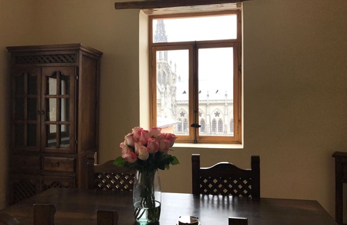 Quito Historic Center Apartment | Casa La Basilica #1 | AMAZING VIEWS