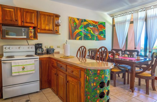 Las Olas Beach Community Condo | Casa La Joya - Close to beach/Oceanview