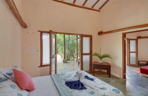 Pedasi Bed & Breakfast | Casa Lajagua
