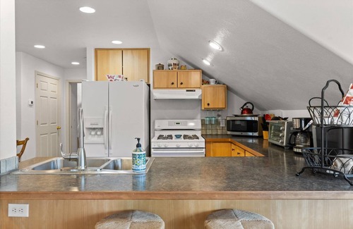 Rathdrum House | Casa Lakes: Snowmobiling, Private Dock, Lake View, Fire Pit, Close to Silverwood!