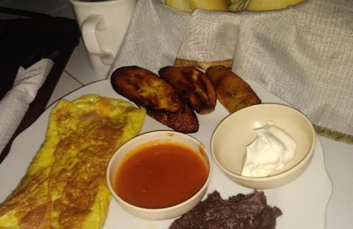 Antigua Guatemala Bed & Breakfast | Casa Landivar Hotel