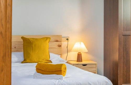 Arizkun Ski Chalet | Casa Larrañea, Espaciosa casa rural en el corazón del Baztán