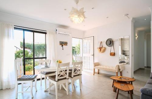 Urbanizacion La Noria Villa | Casa Limones