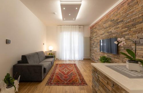 Seano House | Casa Lo&Ma