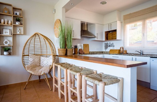 Pals Villa | Casa Loto beautiful modern familiy house