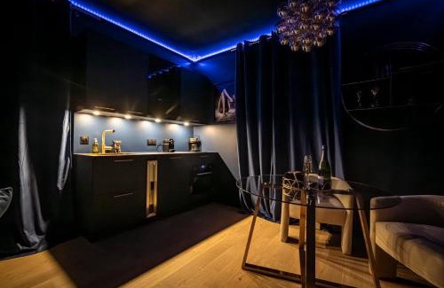 Quincy-Voisins Apartment | Casa Love - Love Room