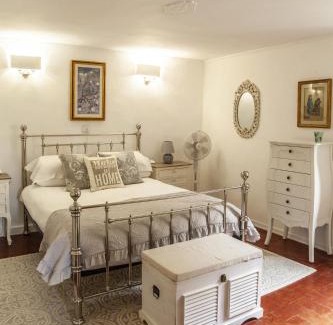 Mologno Villa | Casa Luna - Private Cottage -Exclusive Private Garden