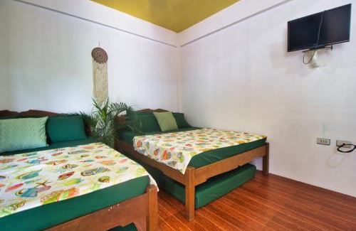 Puerto Galera Cabin | Casa Luntian Lodge and Cafe