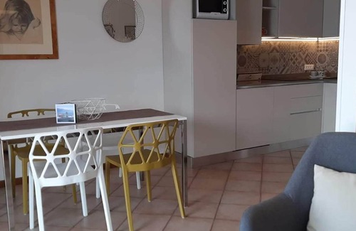 Oldesio Apartment | Casa Maffei TOP apartment 1, floor 2, balcony with fantastic lake view, parking