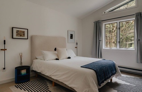 Windham House | Casa Magda - Designer Ski Home + Hot Tub