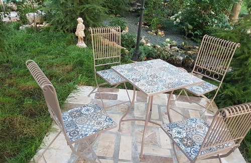 Douazeci si Trei August House | Casa Magnolia
