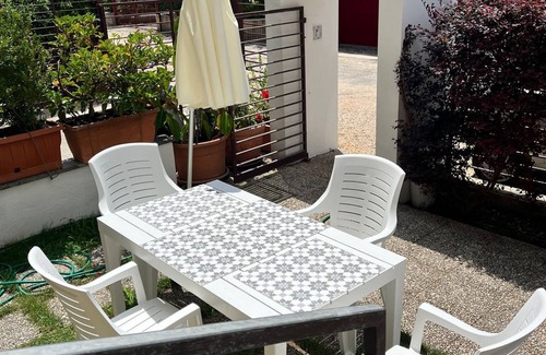 Terracina Apartment | Casa Mare - family-friendly vacation apartment with garden 70m from the sea
