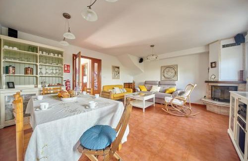 Voto House | Casa Margarita, al lado de Laredo