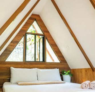Lobo Resort | Casa Maria at Bigang Munti