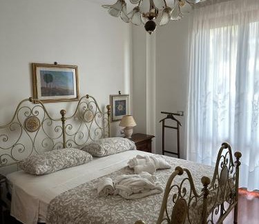 Campi Bisenzio Apartment | Casa Maria (posto auto gratuito)
