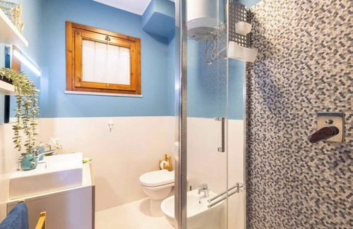 Le Locle House | Casa Marilò - wifi and sea view