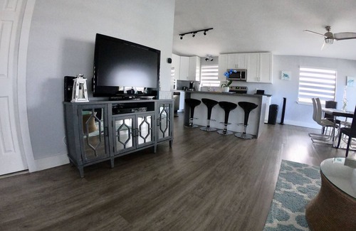 Twin Lakes House | Casa Marina - Key Largo Waterfront Home with Private Pool, Boat Ramp & Dockage!