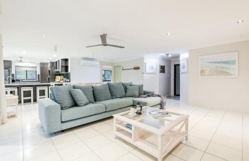 Agnes Water House | Casa Marinho Holiday Home Acreage