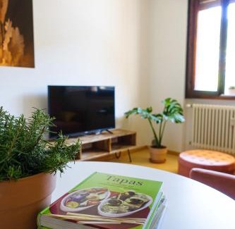 Martignano Apartment | Casa Matisse