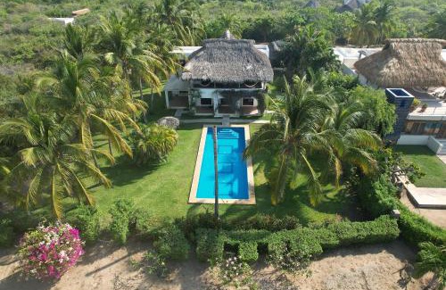 Santa Maria Colotepec Villa | Casa Maya private villa on the beach