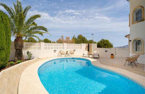 L'Alfas del Pi House | Casa Metro Spaniahome