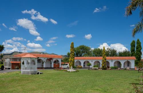 Paeroa Hotel | Casa Mexicana