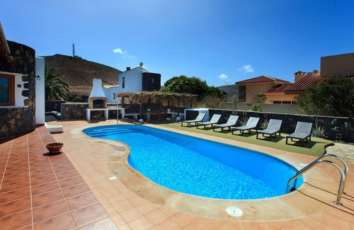Villaverde House | Casa MINA, typical Canarian Villa in La Oliva