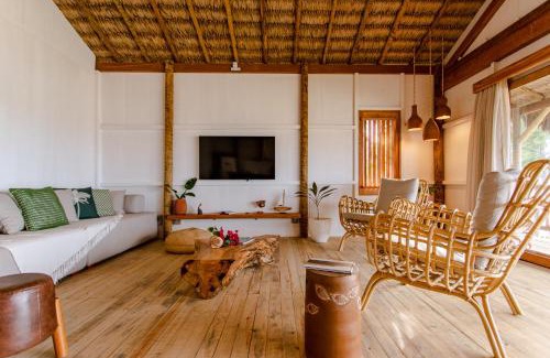 Caicara House | CASA na PRAIA DA BARRINHA Frente Mar