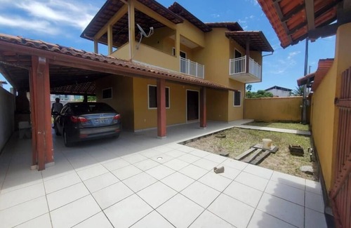 Rio das Ostras House | Casa na Praia e na Lagoa, 3 Quartos, Churrasqueira, Chuveirão, Aceitamos Pets!