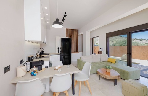 Archangelos Villa | Casa Napais Earth Retreat