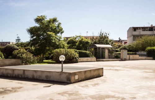 Pirri Apartment | Casa Natura Cozy Eco Flat, airport, families, Garage