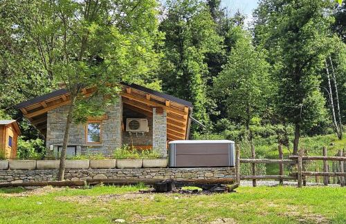 Revello Ski Chalet | Casa nel Bosco