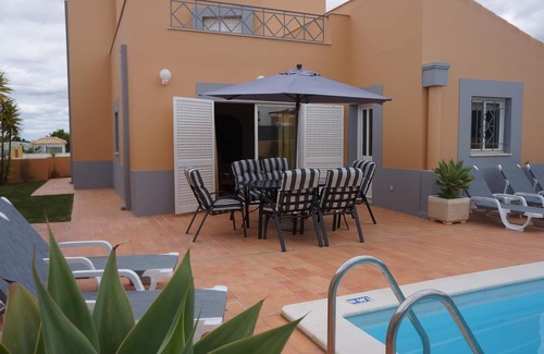 Castelo House | Casa Netos - 3 bedroom Villa in Galé