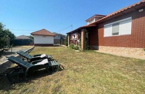 Mangalia House | Casa Nich