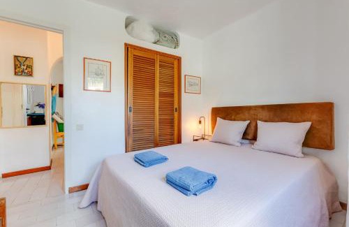Areias de Sao Joao Apartment | CASA NINI - Apart em Albufeira para 6 com AC e a 100 m da praia de São João
