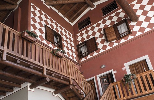 Adrara San Martino Apartment | Casa Nino apartment between mountains and lakes