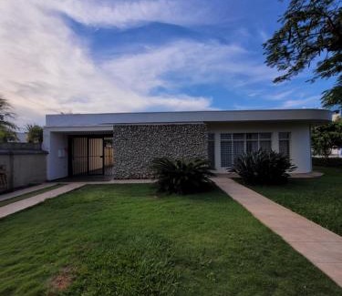 Campo Mourao House | Casa no centro!