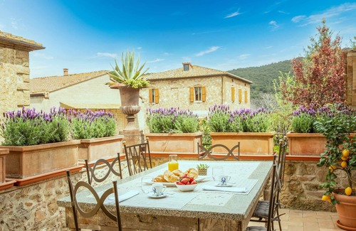 Castelmuzio Villa | Casa Nobile - Five Bedroom Villa, Sleeps 9