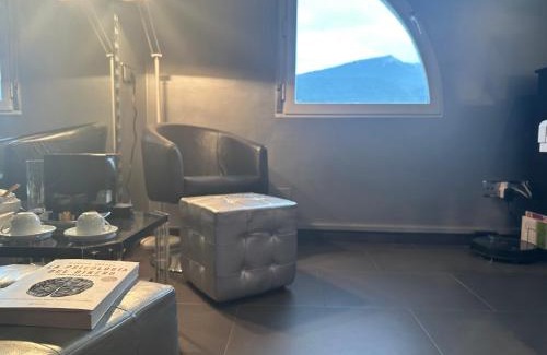 Siles House | Casa Nostra
